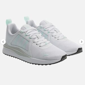 Puma Women's White Sneakers Sz 9